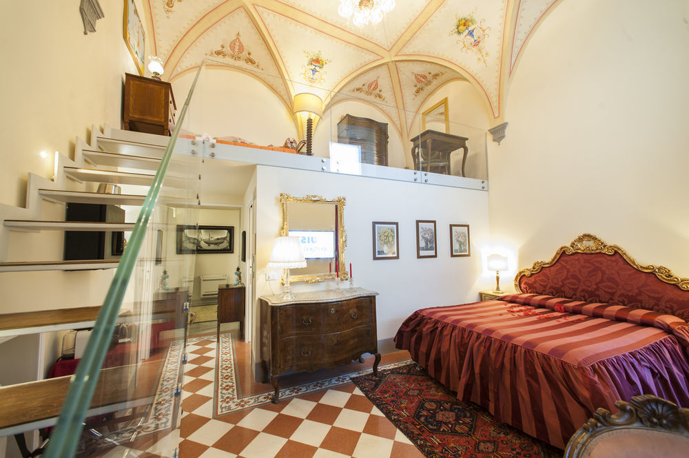 Residenza D'Epoca Palazzo Borghesi Bed & Breakfast Siena Bagian luar foto